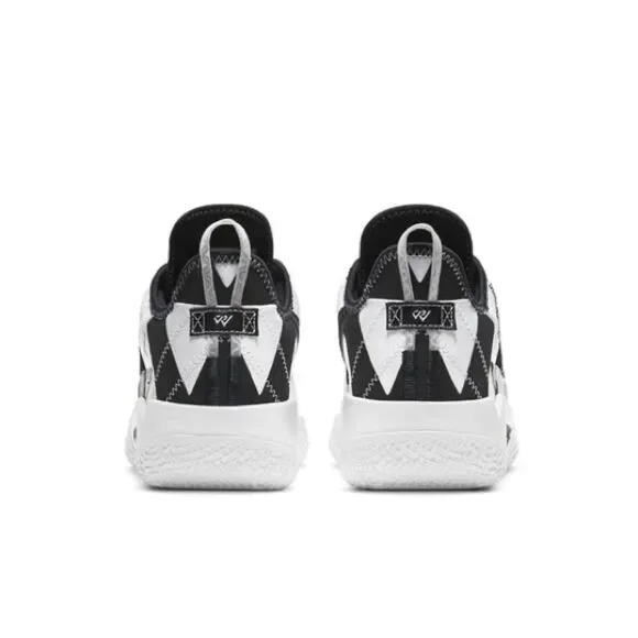 Jordan Men's Black and White Sneakers - Picture 5 of 6